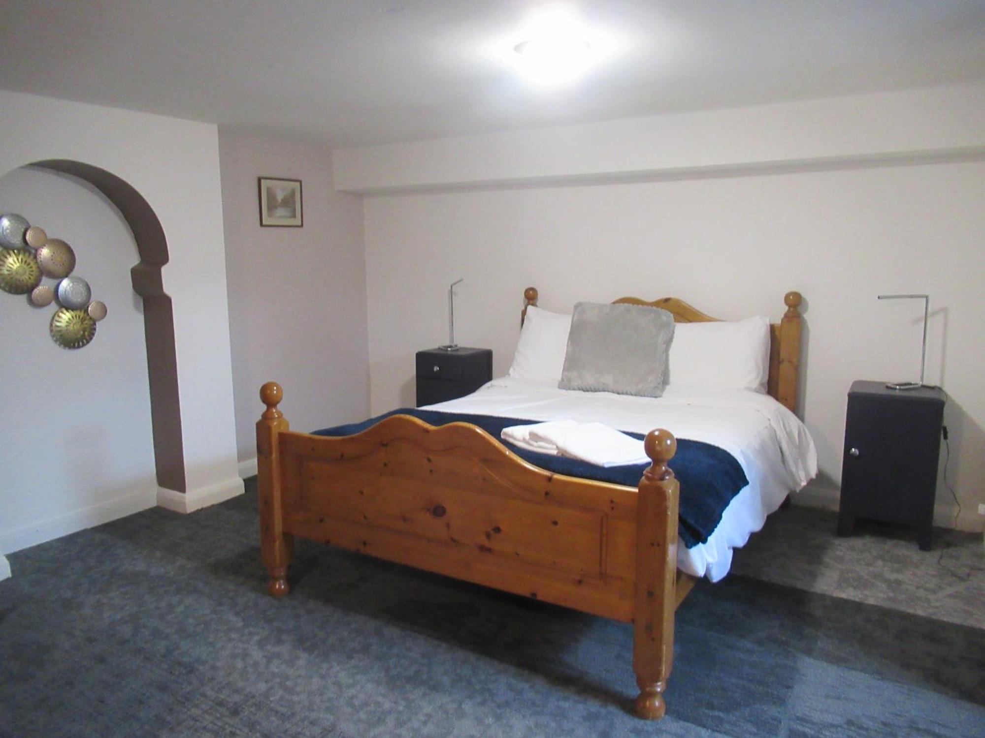 Captain Howey Hotel 3*