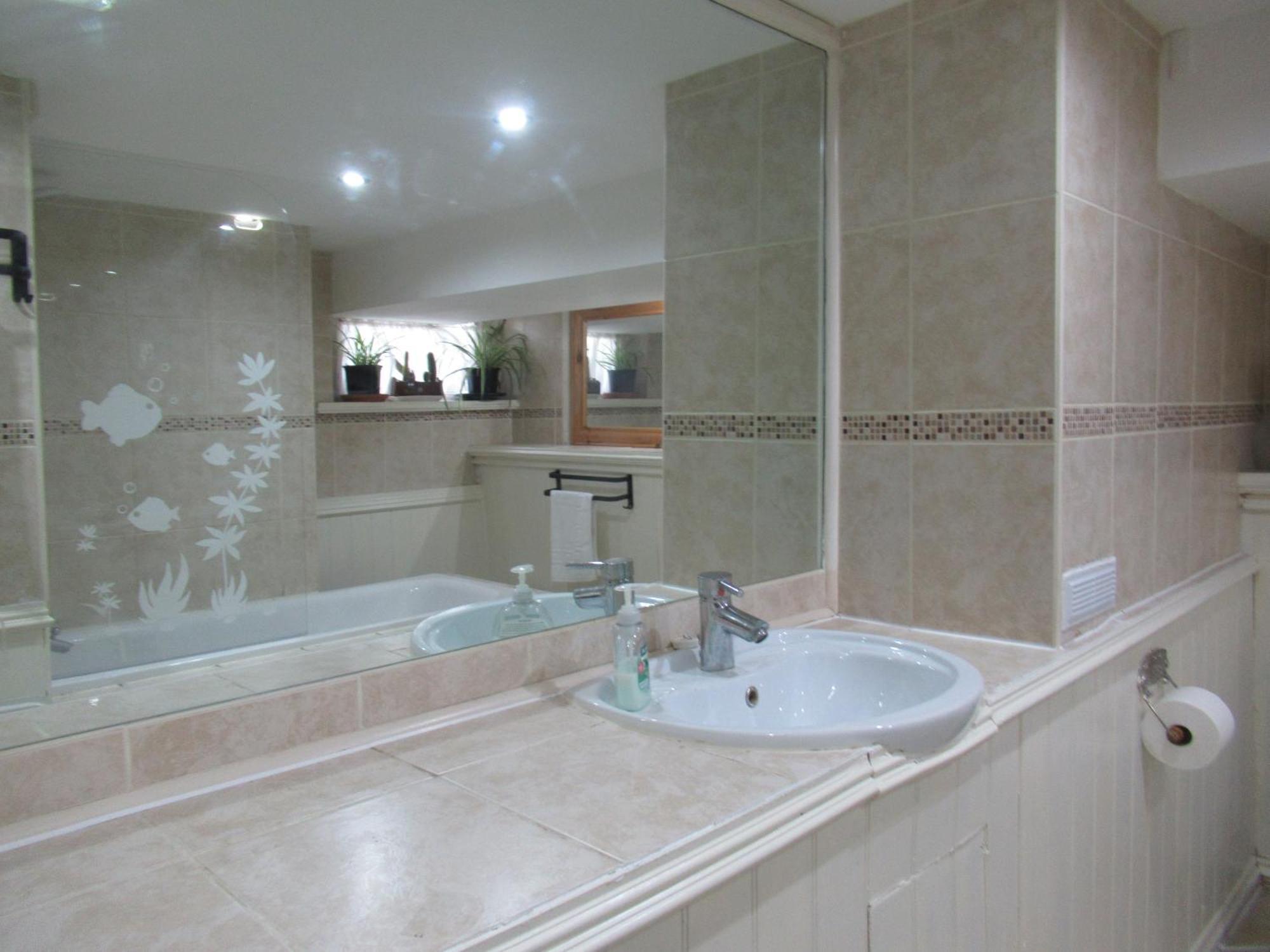 Captain Howey Hotel New Romney
